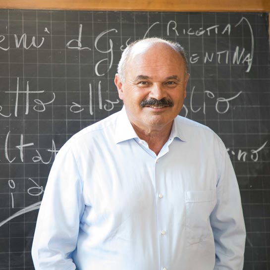 OSCAR FARINETTIImprenditore, Fondatore di Eataly e Green Pea